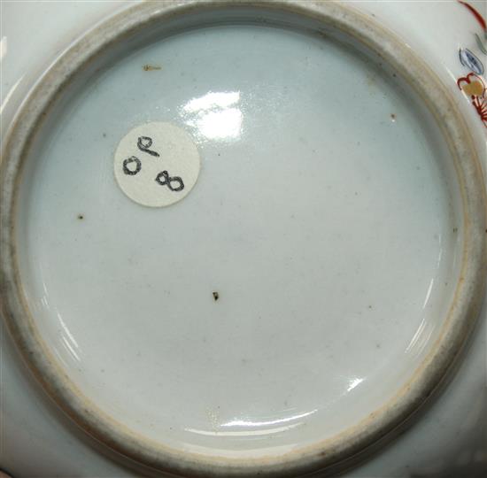 A Japanese Kakiemon kiku-shaped dish, c.1680-1710, diameter 15cm